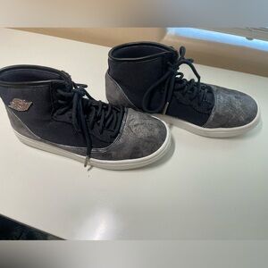 Kids Size 5 Youth Jordan Jasmine Silver/Black High Top Sneaker